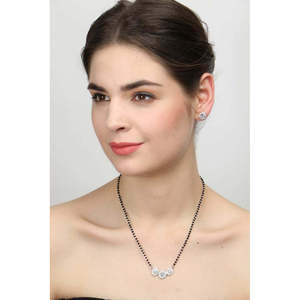 Compre un Conjunto de Mangalsutra de Plata Pura, Joyería Fina con Diamante de Corte Esmeralda Chapado en Oro, para Regalo de Boda o Fiesta para Esposa - Product Image 6
