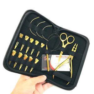 Kit d'outils d'extension de cheveux plaqué or avec pince à deux trous, ciseaux à fil, pinces de coupe de cheveux, aiguilles à coudre et boucle - Product Image 1