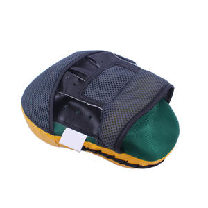 2025 nouvelle arrivée Pakistan-Made Logo personnalisé Pad de mise au point en cuir pour l'entraînement pour les produits de boxe - Product Image 3