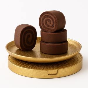 Plateau de service décoratif en métal parfait pour les chocolats avec une finition élégante pour améliorer vos présentations festives et luxueuses - Product Image 2