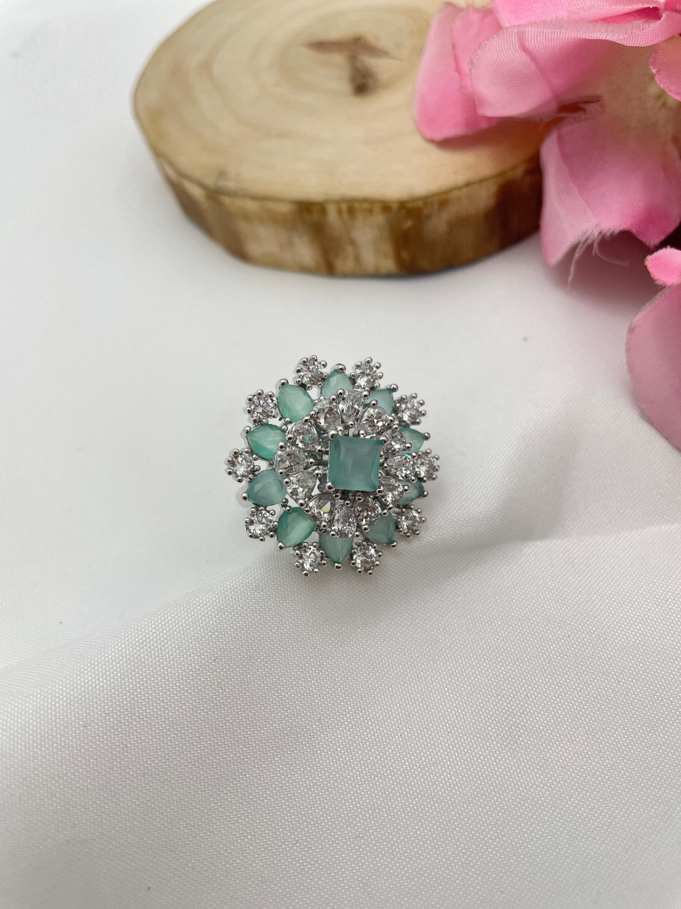 สีมินต์