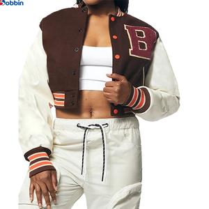 Chaqueta Universitaria Corta de Invierno para Mujer BOBBIN INDUSTRIE, Diseño Personalizado, Cuero Regular Reversible, Acolchada, Transpirable y Ecológica - Product Image 1