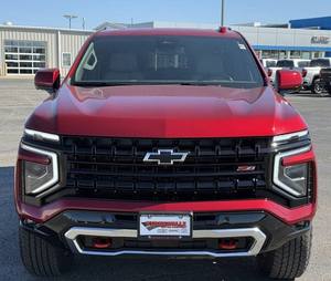 Chevrolet Tahoe Z71 Rouge 2024 4x4 Automatique Jantes en alliage R18 d'occasion Sièges en cuir Système de navigation électronique Démarrage à distance Conduite à gauche - Product Image 1