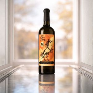 Fire Horse - Vino Rosso Miscelato Invecchiato 12 Mesi in Quercia |   Cabernet Sauvignon & Tempranillo & Garnacha & Syrah 13% ABV 750ml |   Vino Spagnolo - Product Image 2