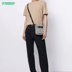 T-shirt pour homme de haute qualité, écologique, anti-rides, en mélange polyester/coton, coupe ample, avec impression personnalisée du logo de la marque sur le devant - Product Image 4
