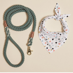 Laisse pour chien en corde de coton verte faite à la main, 1,5 m, tressée, teinte naturellement, avec bandana offert, laisse durable pour chien - Product Image 3