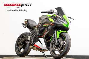 Descubre la aventura con la motocicleta Ninja 650 2023: donde la velocidad se une a la comodidad - Product Image 2
