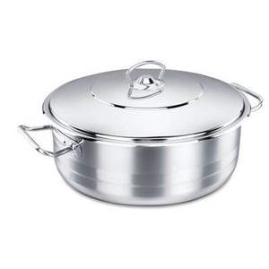 Metal casserole dish with signature craftsmanship for elite dining hospitality and home decor - Product Image 6