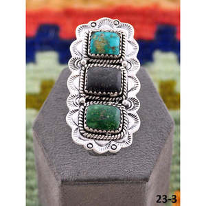 Bague ajustable en argent sterling fait main du sud-ouest, ornée de turquoise Black Jack et d'émeraude, idéale comme cadeau - Product Image 3