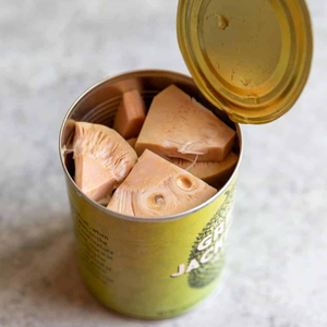 Jackfruit vert en conserve fraîchement emballé, texture douce et saveur naturelle - Product Image 2