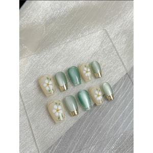 Uñas Postizas Daisy Meadow con Diseño Elegante para Entusiastas del Nail Art - Product Image 1