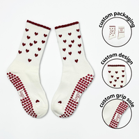 Chaussettes antidérapantes en coton tricoté à motif cœur, personnalisables avec logo, pour femmes, commandes en gros, idéales pour le Pilates et le Yoga, fourniture ODM