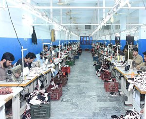 Gants de soudage en cuir XL avec revêtement en latex anti-impact et anti-coupure Protection de travail résistante aux produits chimiques à usage général - Product Image 6