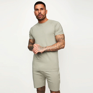 ชุดวอร์มสั้นระบายอากาศได้ดีสำหรับผู้ชายชุดวอร์มเล่นกีฬาฤดูร้อน - Product Image 1