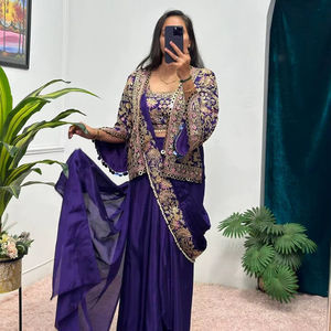 Colección Tradicional de Diseño Indo-Occidental de Bollywood con Bordado, Ribete de Encaje, Encaje Moti, Tela de Seda Chinnon para Fiestas - Product Image 1