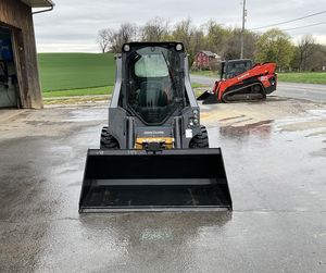 Mini cargadora de dirección deslizante John for Deere 318G con bomba de caja de cambios de cojinete de motor-retroexcavadora de carga frontal usada - Product Image 6