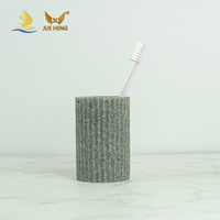 Ensemble d'accessoires de salle de bain durables distributeur de savon en résine boîte à mouchoirs porte-brosse à dents utilisation hôtelière décor à la maison toilette ensemble de salle de bain