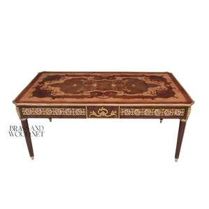 Elegante Mesa de Centro Rectangular con Incrustaciones Florales y Detalles en Latón, Acabado en Madera de Alta Calidad para una Decoración Lujosa - Product Image 1