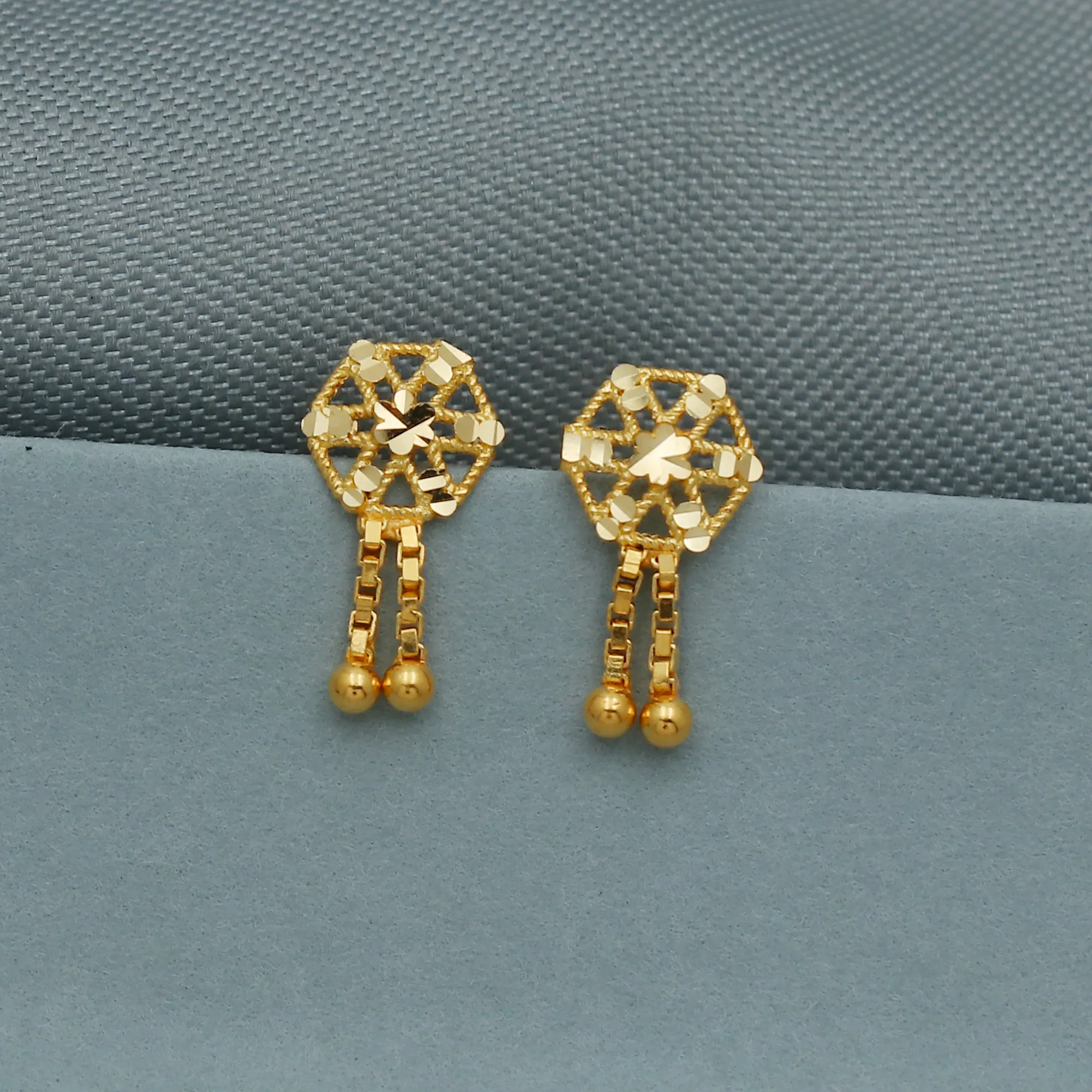 20K MERRY SHINE Gold Stud Pendiente colgante Venta al por mayor Moda Popular Marca Señoras Diseñador de lujo Inspirado Joyería minimalista