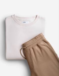 Derniers ensembles de chemises pour hommes Ensemble chemise et short décontractés d'été de haute qualité Tissu tricoté respirant à motif solide - Product Image 6