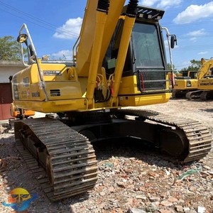 รถขุดตีนตะขาบ PC200-8 มือสอง ปี 2015 ใช้งานมาแล้ว 2680 ชั่วโมง บุ้งกี๋ 1 เมตร ขาย - Product Image 1