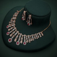 Collier ras-de-cou classique élégant en or jaune 18 carats avec diamants de laboratoire et pierres rubis, certifié IGI, pour mariage