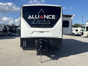 Alliance Valor 3-1-T-1-3 2024 usado en venta - Product Image 2