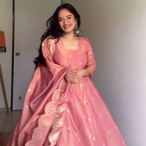 Conjunto de Anarkali Kurti & Dupatta listo para usar Estilo indio pakistaní con bordado de secuencia Costura completa para fiesta - Product Image 1