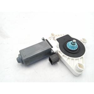 Moteur électrique de lève-vitre avant droit pour VOLKSWAGEN Golf 7 Berline (12>) 5Q4959802B - Product Image 4