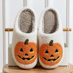 Adorables Pantuflas de Halloween con Diseño de Calabaza, Punta Cerrada, Suaves, Accesorio para Disfraz de Halloween - Product Image 2