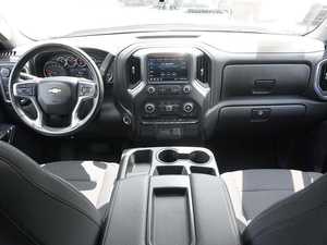 Silverado 1500 LT 2023 Usada, Cabina Doble, Tracción en las Cuatro Ruedas, Volante a la Izquierda, Ruedas de Acero, Asientos de Cuero, Sistema de Navegación, Asientos con Calefacción, Techo Corredizo - Product Image 3