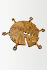 Tabla de cortar de madera personalizada contemporánea para cocina, incluidos candelabros de metal, farolillos, tarros de velas - Product Image 3