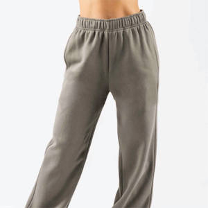 กางเกงวิ่งขนแกะลายซี่โครงสูงน้ำหนักเบาแบบกำหนดเอง2024สไตล์ลำลองพร้อมการตกแต่งปัก4ทางและกระเป๋าด้านหน้า2กระเป๋า - Product Image 1