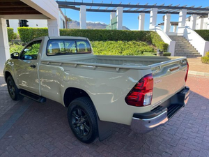 Camioneta Diésel Usada 2023 de 2.4 L, 4x4, Manual, Cabina Simple, Volante a la Derecha, Vehículo Utilitario Todoterreno de Alto Rendimiento para Exportación - Product Image 6