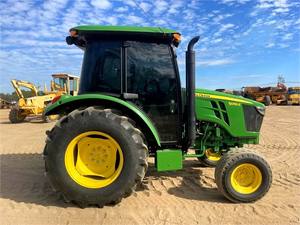 รถแทรคเตอร์อเนกประสงค์สำหรับ5055E JD ใช้งานค่อนข้างดีพร้อมการรับประกันในสภาพที่ดีเยี่ยม - Product Image 2