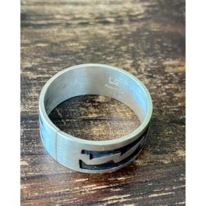 แหวนเงินแท้ทำมือแบบนาวาโฮ ของสะสมทางวัฒนธรรม ขนาด 12.25 - Product Image 5