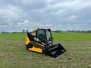 Discount Sales JCB 300T skid <b>steer</b> Crawler Loader JCB 3TS-8T Tracked Loader with Attachments for Sale - Product Image 3