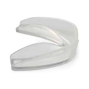 Protège-dents de sécurité pour le sport professionnel antidérapant de taille personnalisée Protège-dents en plastique pour sports martiaux à bas prix - Product Image 2