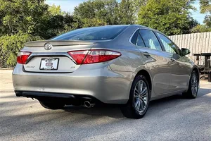 โตโยต้า แคมรี่ LE ปี 2015 - Product Image 5