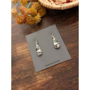 Boucles d'oreilles pendantes Rick Tolino avec incrustation de pierres multiples et de perles, plaqué or 18 carats, argent sterling, forme goutte d'eau - Product Image 4