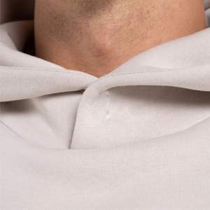 Sweat à capuche noir pour homme-Coupe décontractée, cordons de serrage avec aglets, imprimé tonal sur la poitrine et le dos et poche kanga pour une tenue décontractée - Product Image 4