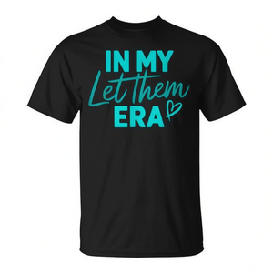 T-shirt promozionale compressa taglie forti In My Let Them Era - Product Image 2