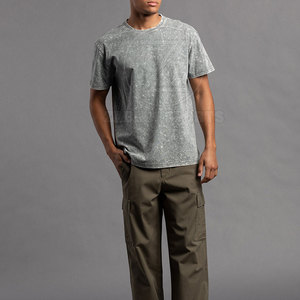 เสื้อยืดผู้ชายดีไซน์ล่าสุด ล้างสีแบบแอซิด 100% ผ้าฝ้าย สวมใส่สบาย ปรับแต่งโลโก้ได้ ลายเรียบ น้ำหนัก 220 กรัม บริการ OEM - Product Image 6