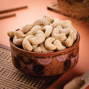 Mejor Precio en Nueces de Anacardo Frescas, Naturales y Saludables para Consumo Diario, Suministro a Granel para Negocios de Alimentos, Exportación y Venta al por Mayor - Product Image 6