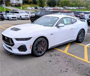 Ford Mustang GT RWD 2025 Usado en Perfectas Condiciones, 2 Puertas - Product Image 1