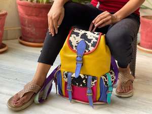 Sac à dos en cuir de vache avec fourrure animale - Product Image 2