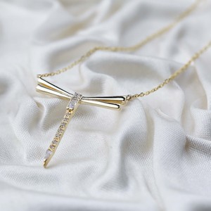 Collar con Colgante de Plata de Ley 925 Chapado en Oro, Diseño de Libélula Encantador, con Circonita, Hecho a Mano en Turquía - Product Image 4