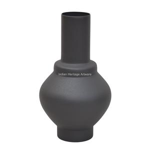 Florero Contemporáneo de Hierro para Mesa, Tendencia en Floreros para Bodas, Eventos y Decoración del Hogar, Marca IHA, Modelo IHA24030, Venta al Por Mayor - Product Image 1