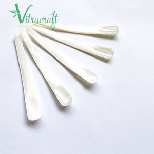 Mini cuillère à caviar de 13cm au design classique durable et mince pour servir du caviar de qualité supérieure Un cadeau de la nature - Product Image 3