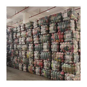 Ballots mixtes de vêtements d'occasion de qualité assurée, y compris des vêtements de cérémonie décontractés et des articles saisonniers prêts à l'exportation - Product Image 5